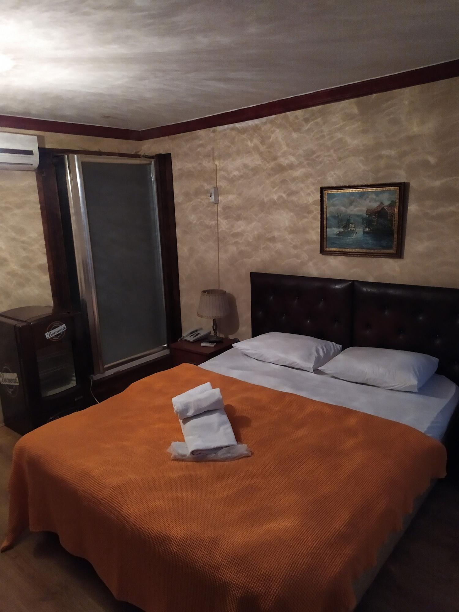 Istanbul Irish Hotel Eksteriør billede