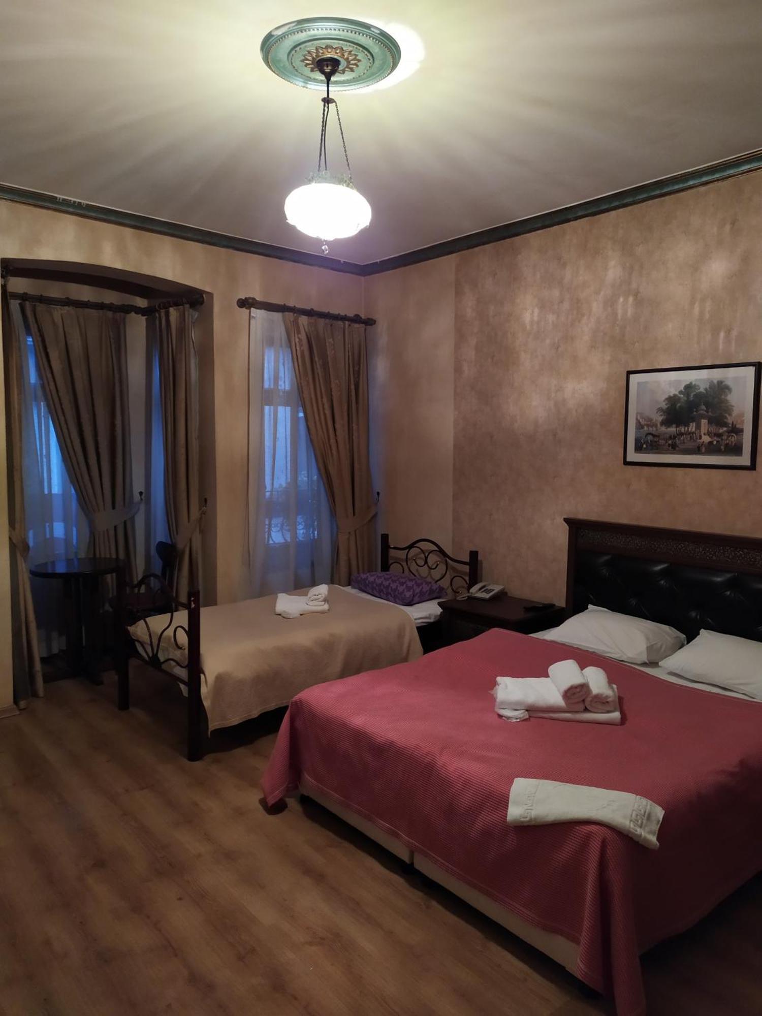 Istanbul Irish Hotel Eksteriør billede